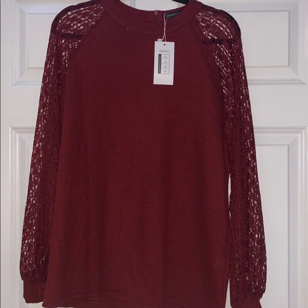 BRAND NEW maroon lace sleeve sweater